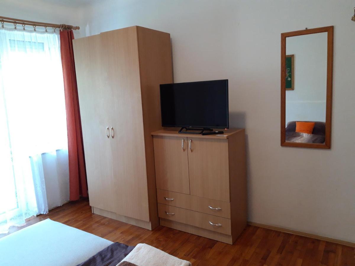Attila Vendeghaz Apartment Heviz Exterior photo