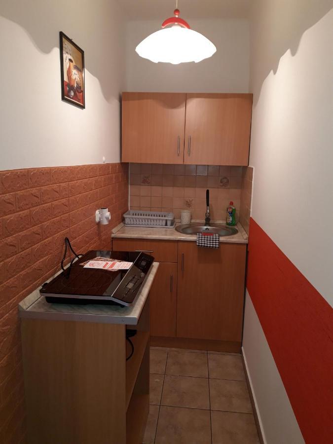 Attila Vendeghaz Apartment Heviz Exterior photo